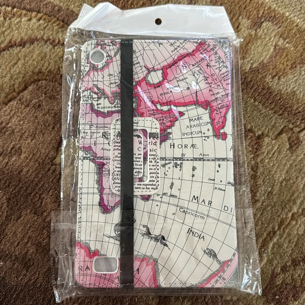 NWT Kindle Fire 7 World Map Case